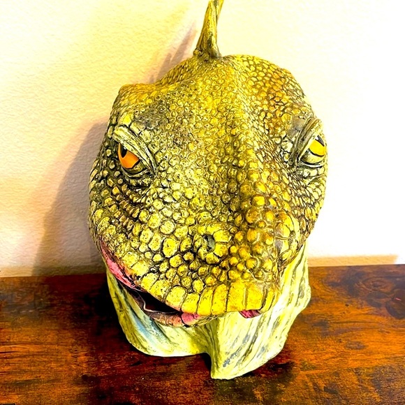 Lizard Mask - Picture 2 of 4